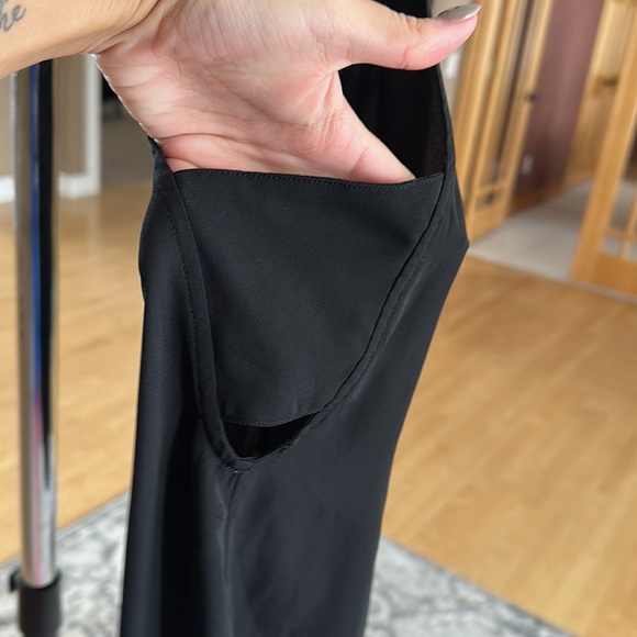 TROUVÉ Black Tank Top - Picture 3 of 6